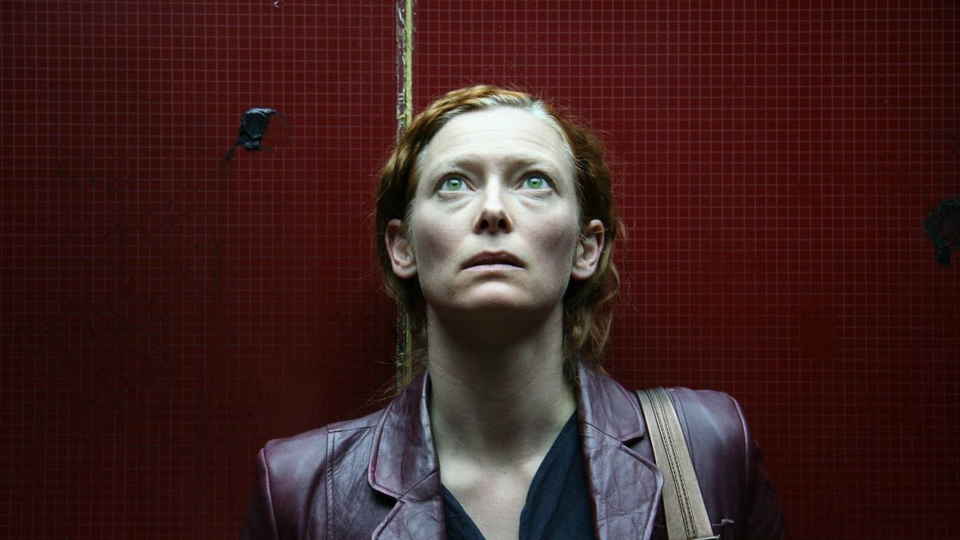 Η «Απαγωγή Χωρίς Αντίκρισμα» και η θεότητα Τίλντα Σουίντον