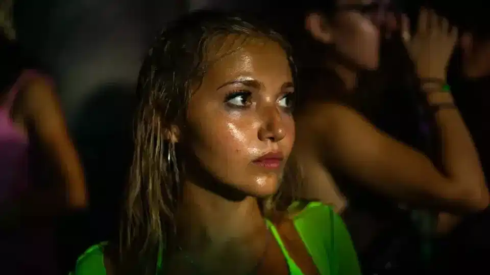 Στο «How to Have Sex» η Χρυσή Αθηνά των Νυχτών Πρεμιέρας, πρώτες φωτό Αντζελίνα Τζολί ως Μαρία Κάλλας