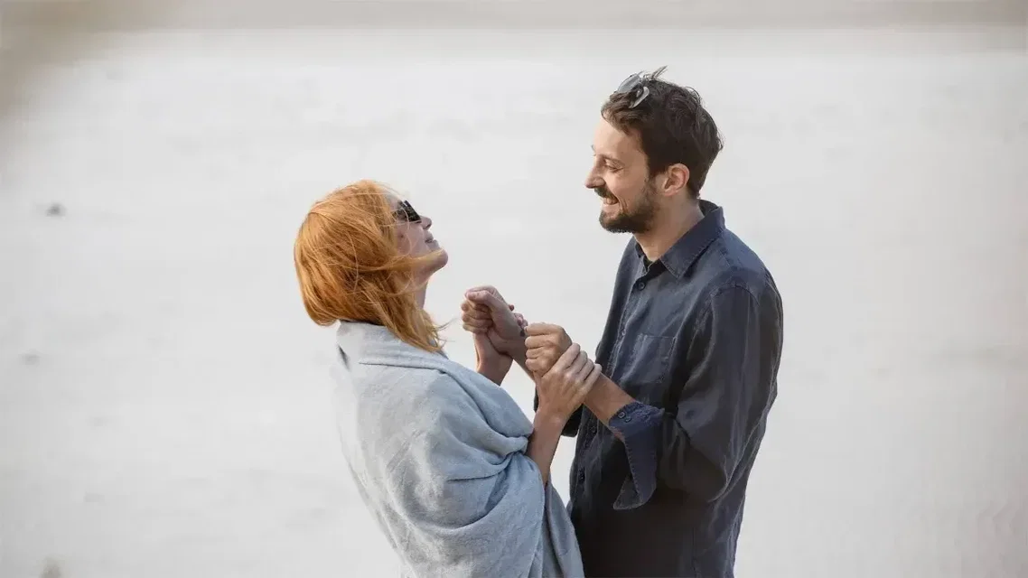 «Borders of Love»: Οδηγός επιβίωσης για ανοιχτές σχέσεις